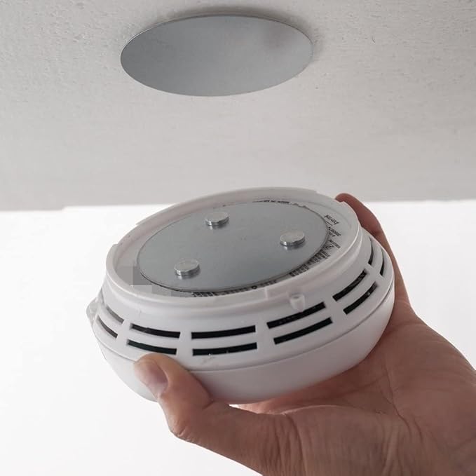 meioro Magnetic Smoke Detector Installation Tool,Quick and Easy Fastening Ceiling Mounted Kit for Smoke Alarm Ø 70mm,No Need Drill 10 Seconds Install Smoke Sensors(3 pcs)