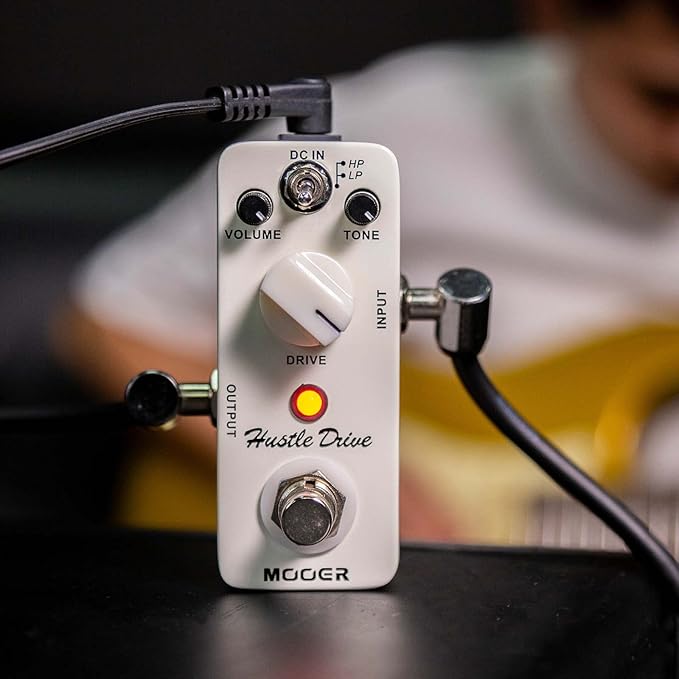 MOOER Hustle Drive Electric guitar distortion pedal, 2 working modes: high/low peak mode, suitable for different musics