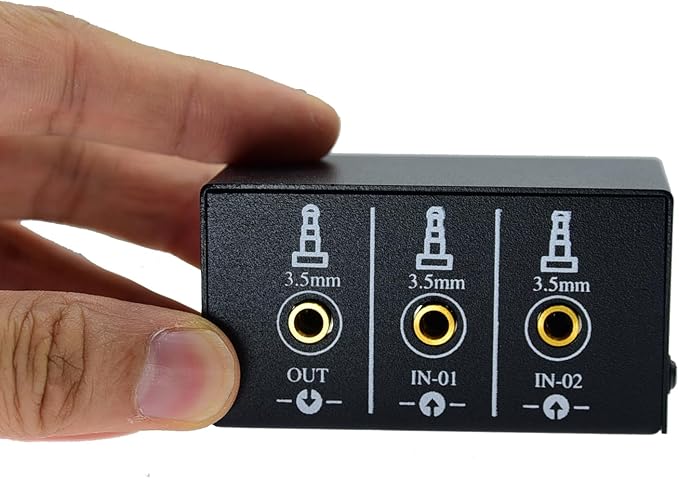 1/8" 1 in 2 Out or 2 in 1 Out Audio selector 3.5 mm TRS Stereo Channel 2 Splitter switcher Box Switching No External Power No Noise