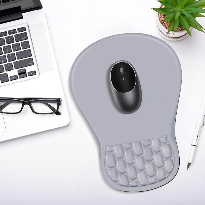 YIWEI Ergonomic Mouse Pad with Wrist Rest - Comfortable Office Mousepad with Memory Foam Wrist Support for Carpal Tunnel Relief, Mouse Pads with Non-Slip Base for Gaming and Home (Light Gray)