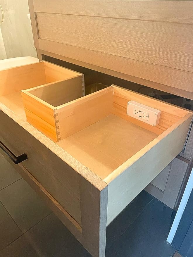 My Tidy Space (2) PD30W USB-C (2) 15 Amp Compact Drawer Docking Station Outlet Plugs