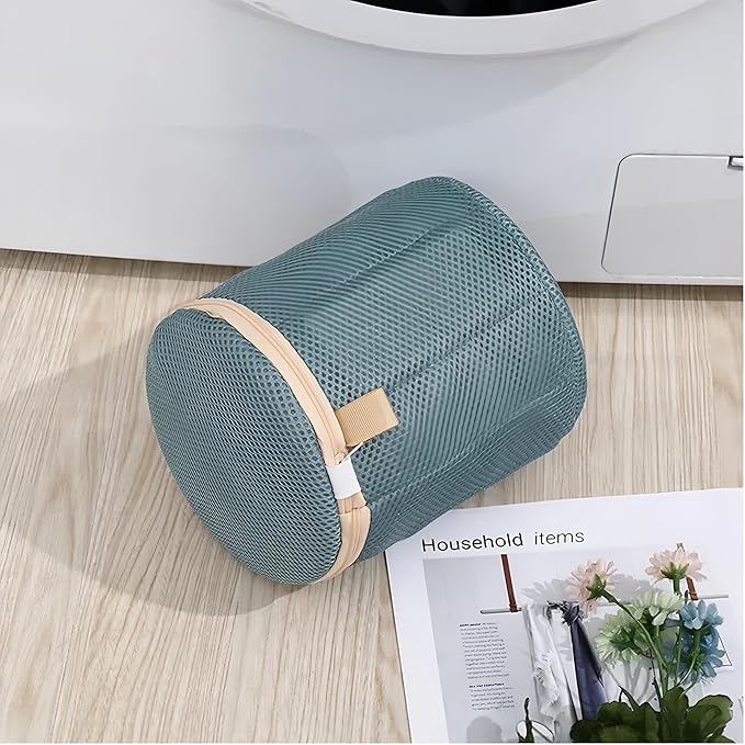 Bra Washing Bag with Anti-Deformation Structure and Fixed Hand-Wash Board,Bra Bag for Washing Machine,Laundry Bag for Delicates (Green)