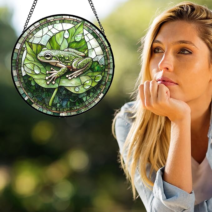 CRISGIF Stained Glass Window Hanging - Cute Frog Suncatcher for Doors Garden Patio Green Leaves Sun Catchers Decor Christmas Mother's Day Birthday Gifts for Women Men Mom Nana Boy Friend 6.3 in