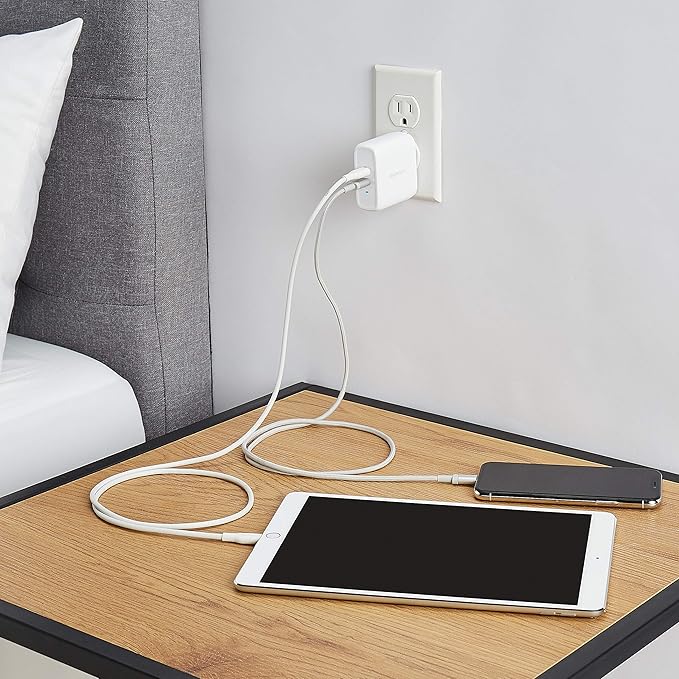 Amazon Basics 36W Two-Port USB-C Wall Charger for Tablets and Phones with Power Delivery - White, 2.34 x 1.09 x 2.21 in (PD36U-2TNB)