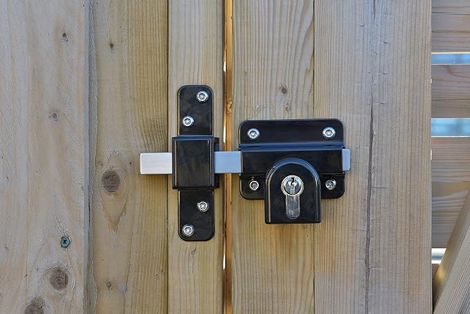 GateMate Long Throw Gate Lock 1490096, Euro Profile Keyed Both Sides Gate Lock for Sheds, Gates & Garage Doors, 316 Stainless Steel, for Wooden Gates & Doors Up to 2 ¾” Thick (70mm), Black, 5 Keys